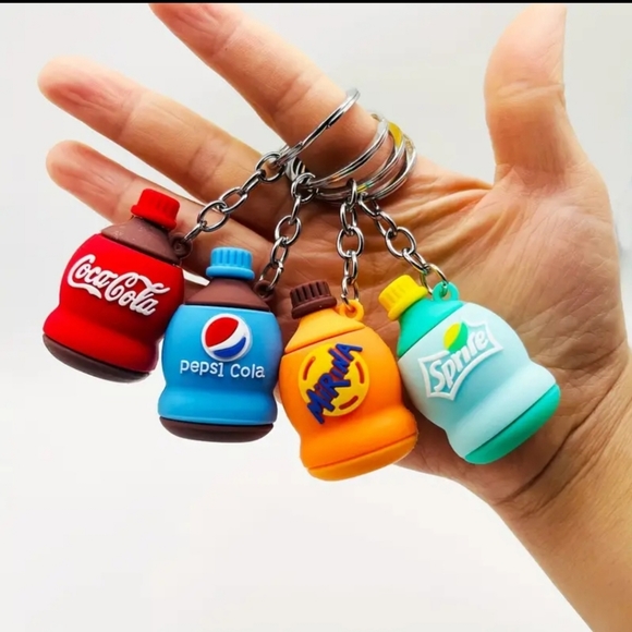 Pepsi Bottle Keyring - Picture 2 of 3